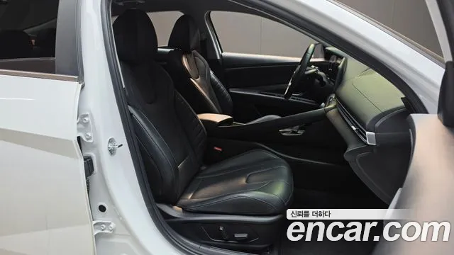 Hyundai Avante CN7 — Фото автомобиля 18