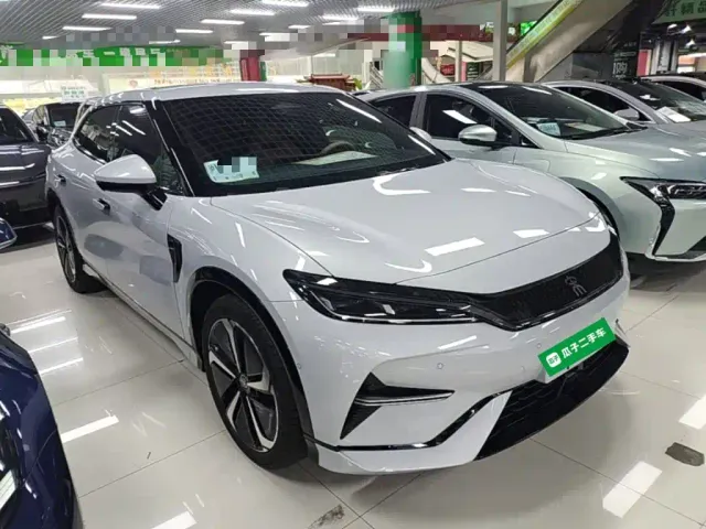 BYD Song L EV — Фото автомобиля 3