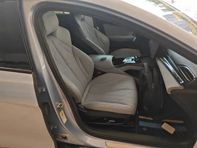 BYD Seal — Фото автомобиля 24