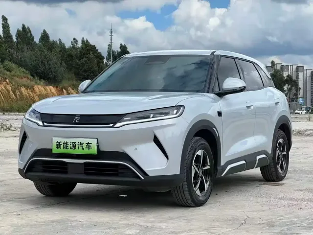 Фотография автомобиля — BYD Yuan UP