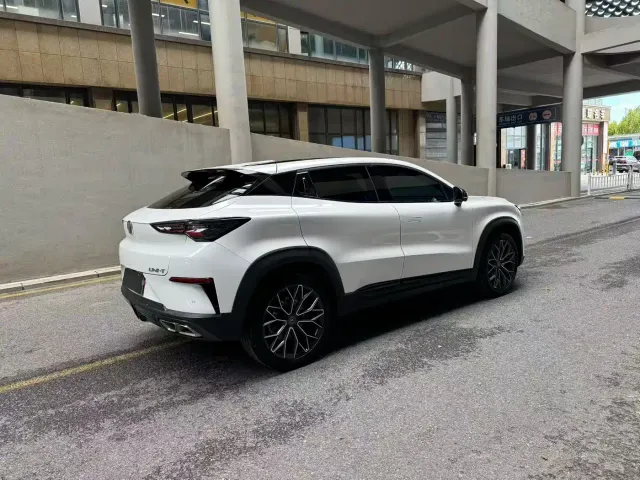 Changan UNI-T — Фото автомобиля 6