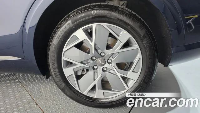 Genesis GV70 Electrified GV70 — Фото автомобиля 6