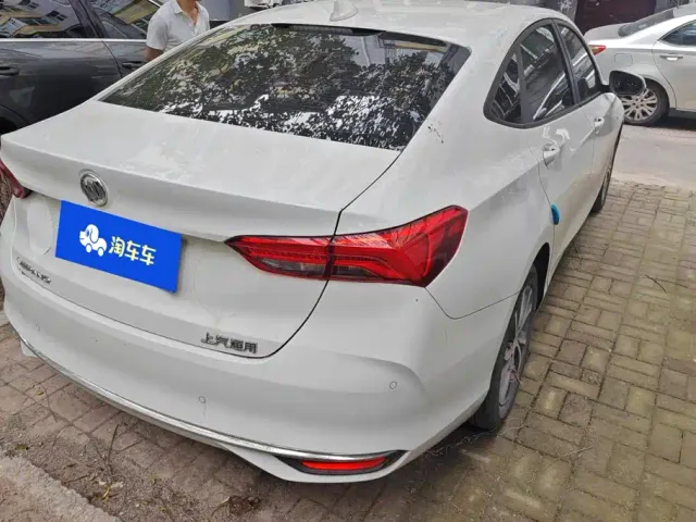 Buick Verano — Фото автомобиля 3
