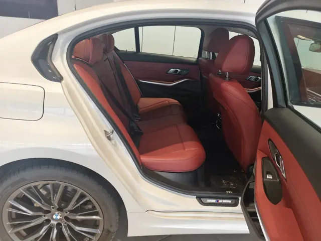 BMW 3 Series — Фото автомобиля 15
