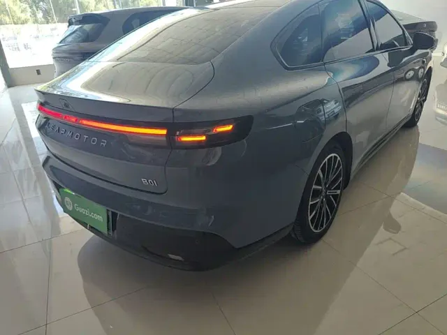 Leapmotor B01 — Фото автомобиля 6