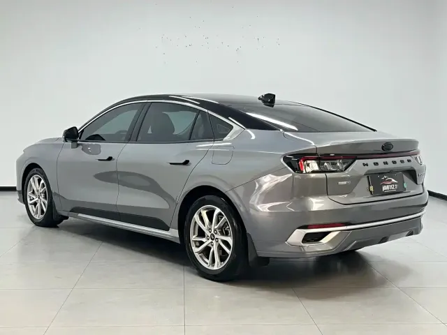 Ford Mondeo — Фото автомобиля 3