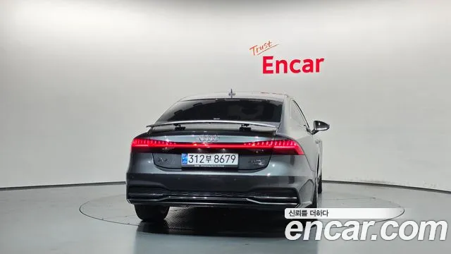 Audi A7 4K — Фото автомобиля 4
