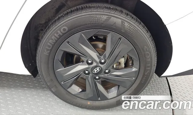 Hyundai Avante CN7 — Фото автомобиля 6