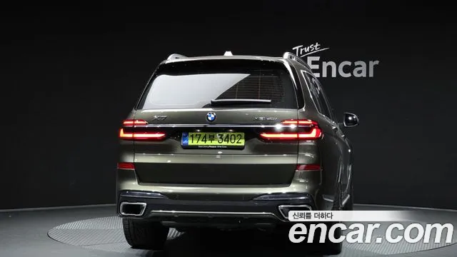 BMW X7 — Фото автомобиля 4