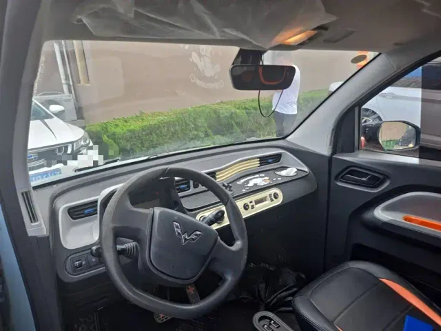 Wuling Hongguang Mini EV — Фото автомобиля 10
