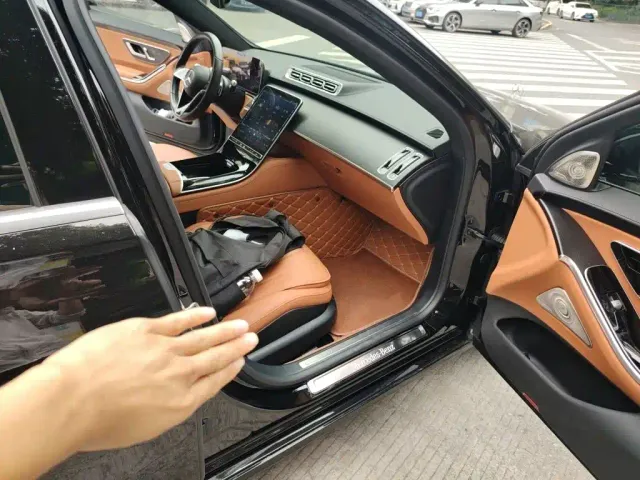 Mercedes-Benz S-Class — Фото автомобиля 19