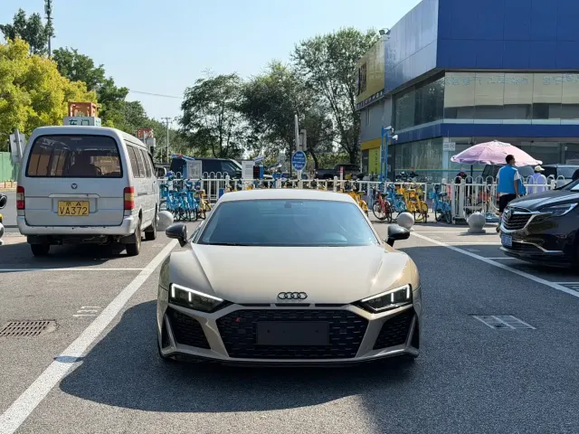 Audi R8 — Фото автомобиля 2