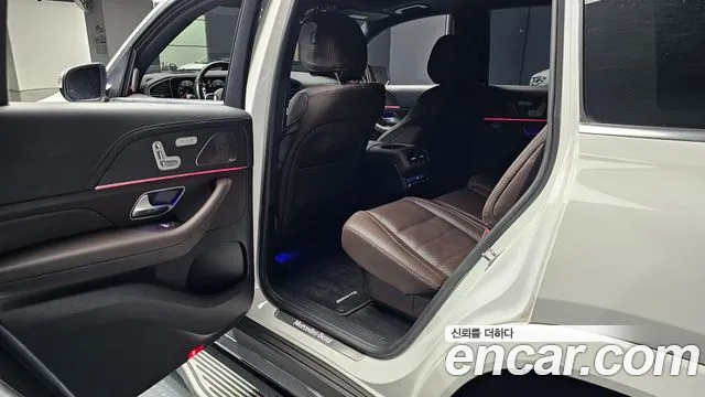 Mercedes-Benz GLS-Class — Фото автомобиля 13