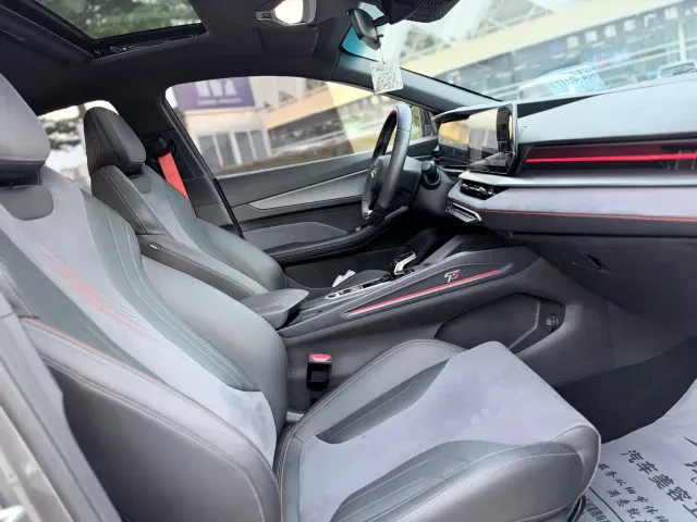 Geely Binrui — Фото автомобиля 12
