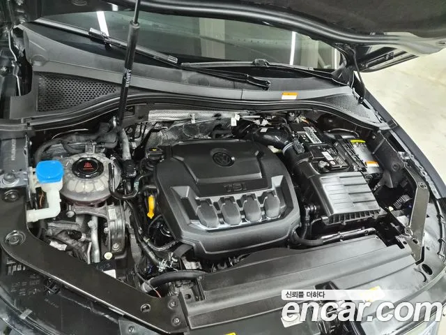 Volkswagen Tiguan — Фото автомобиля 6