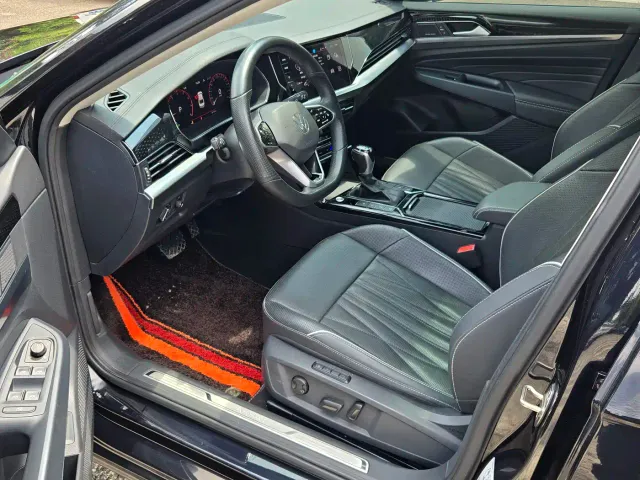 Volkswagen Passat — Фото автомобиля 7
