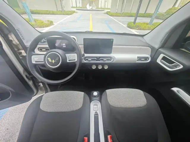 Wuling Hongguang Mini EV — Фото автомобиля 13
