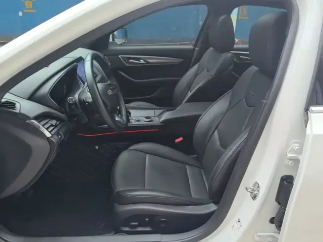 Cadillac CT5 — Фото автомобиля 14