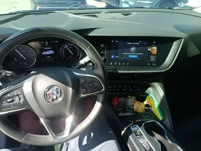 Buick Envision Plus — Фото автомобиля 9