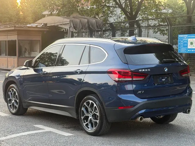 BMW X1 — Фото автомобиля 6
