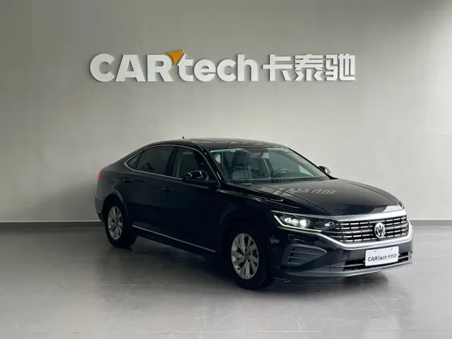 Volkswagen Passat — Фото автомобиля 3