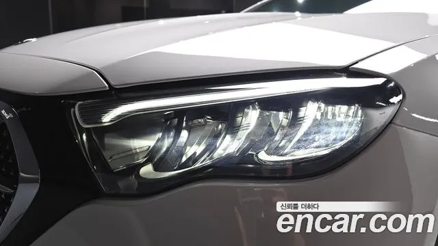 Mercedes-Benz E-Class — Фото автомобиля 20