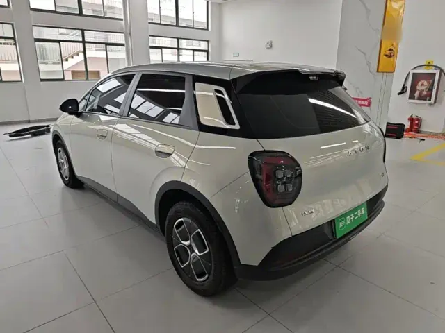 GAC Aion UT — Фото автомобиля 4