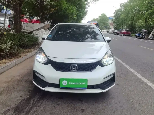 Honda Fit — Фото автомобиля 2