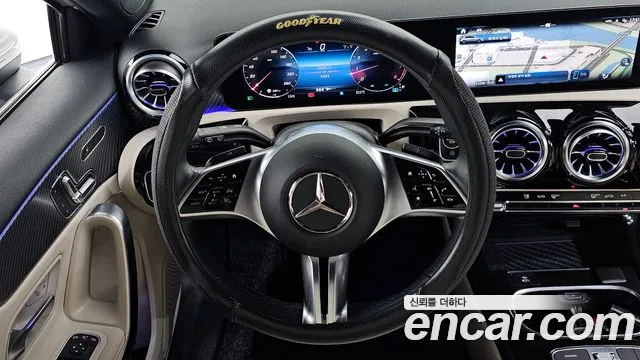 Mercedes-Benz A-Class W177 — Фото автомобиля 21