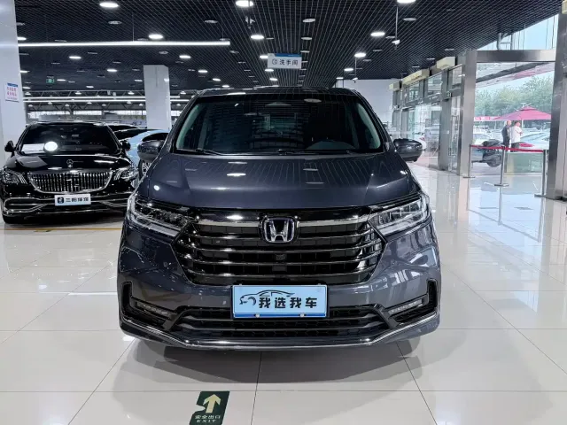 Honda Odyssey — Фото автомобиля 2