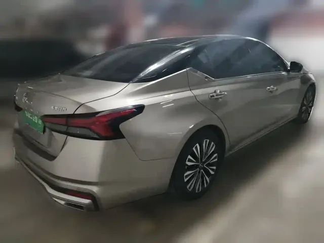Nissan Teana — Фото автомобиля 6
