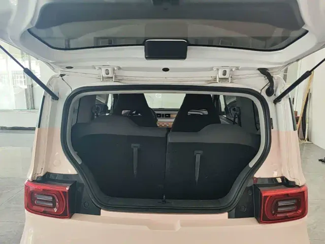Wuling Hongguang Mini EV — Фото автомобиля 18