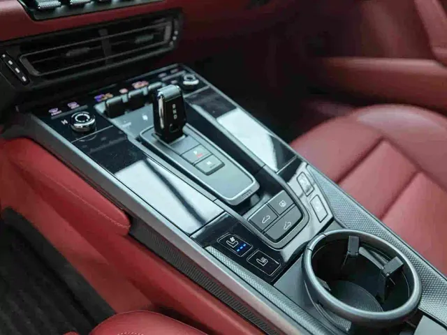 Porsche 911 — Фото автомобиля 14