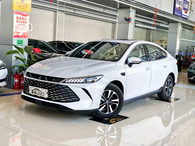 Фотография автомобиля — BYD Qin PLUS