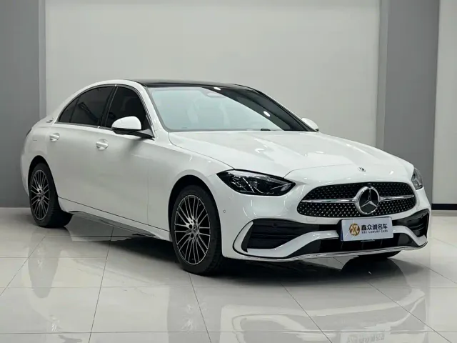 Mercedes-Benz C-Class — Фото автомобиля 2