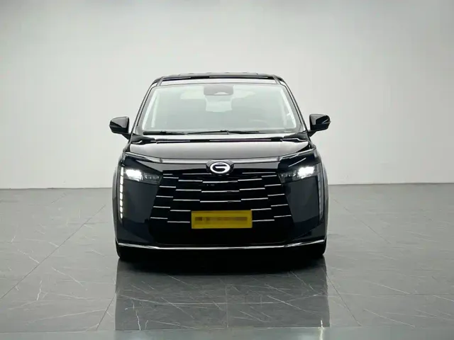 GAC Trumpchi E8 — Фото автомобиля 2