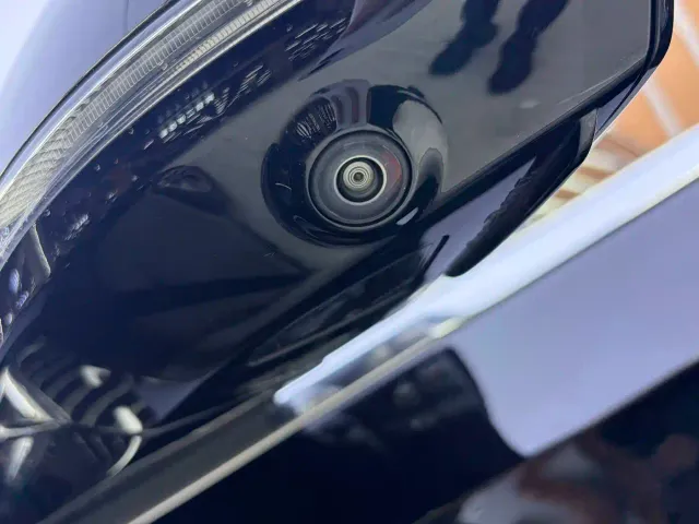 Mercedes-Benz E-Class — Фото автомобиля 11