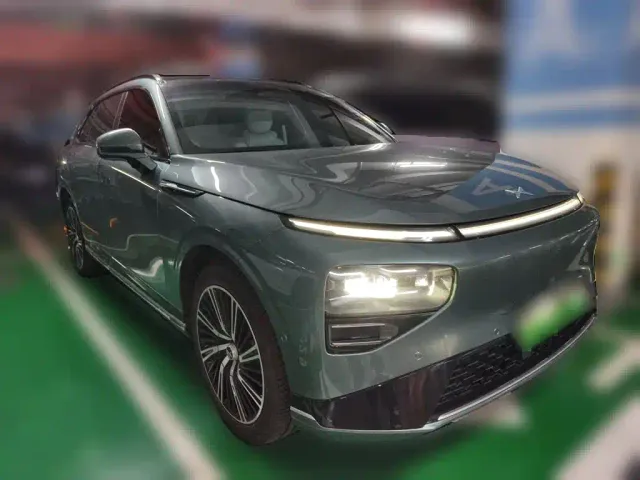 Xpeng G9 — Фото автомобиля 3