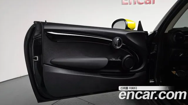 MINI Cooper Cooper Electric — Фото автомобиля 23