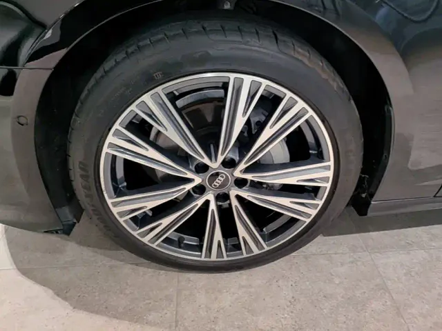 Audi A6L — Фото автомобиля 22