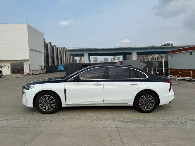 Hongqi H5 — Фото автомобиля 4