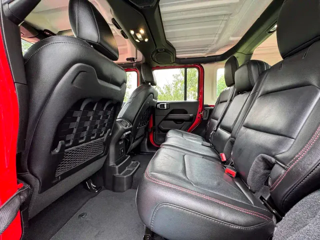 Jeep Wrangler — Фото автомобиля 5