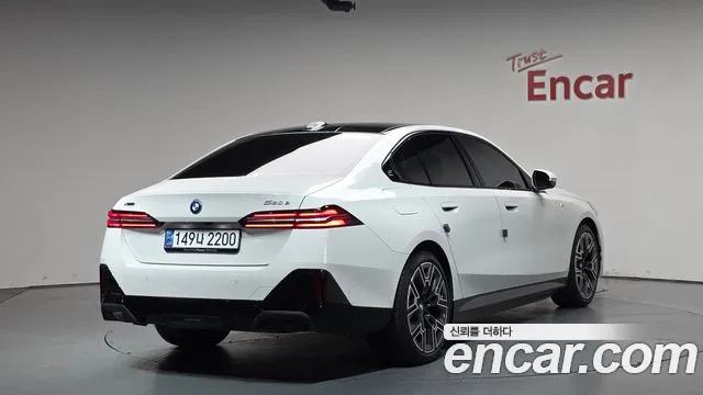 BMW 5-Series 5 серия (G60) — Фото автомобиля 2