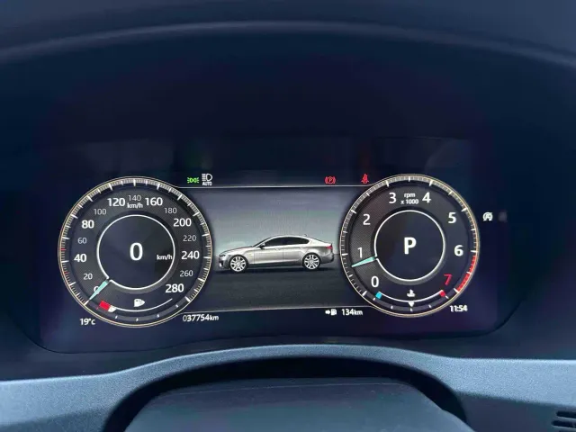 Jaguar XEL — Фото автомобиля 9