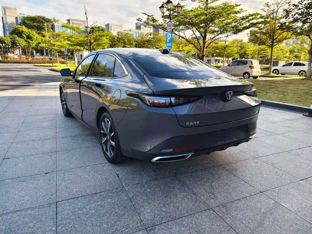 Changan Lamore — Фото автомобиля 17