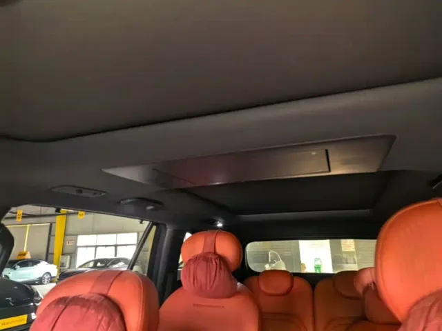 Dongfeng Yipai eπ008 2024 210Max Range Extender 6-Seater — Фото автомобиля 17