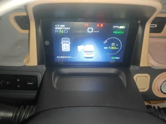 Wuling Hongguang Mini EV — Фото автомобиля 7