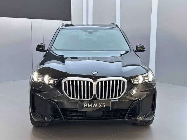 BMW X5 — Фото автомобиля 2