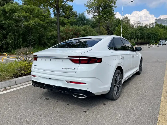 Geely Xingrui — Фото автомобиля 18