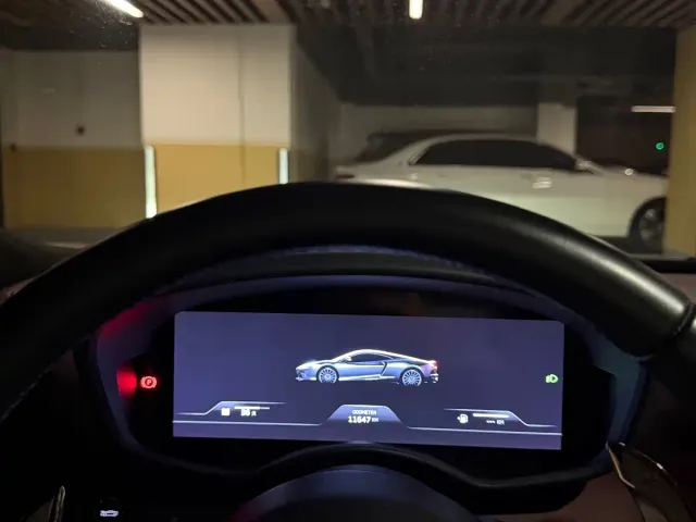 McLaren GT — Фото автомобиля 6